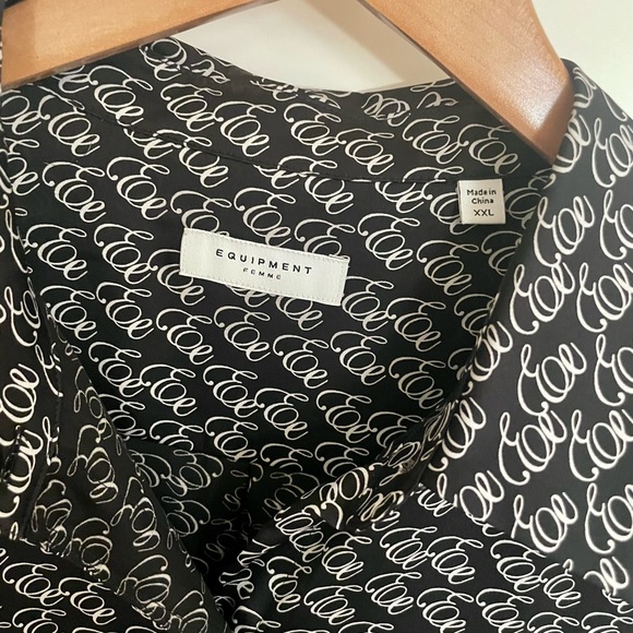 Equipment Logo Signature Satin Button-Up Blouse. Size XXL. Like new! - Picture 5 of 9